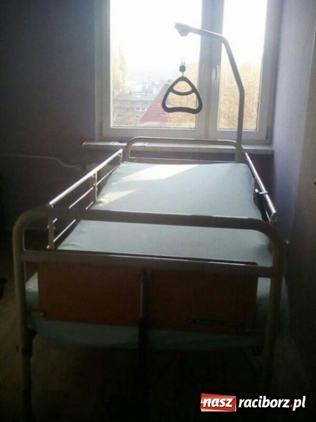 Zdjęcie w galerii na portalu naszraciborz.pl: Pilnie sprzedam łóżko szpitalne na pilot wiadomości z regionu