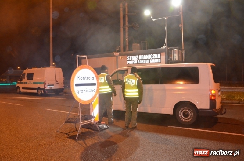 Zdjęcie w galerii na portalu naszraciborz.pl: Wróciła kontrola graniczna. Sprawdź, w których miejscach można przekraczać granicę z Czechami  wiadomości z regionu