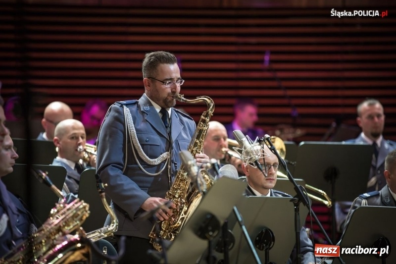 Zdjęcie w galerii na portalu naszraciborz.pl: Wyjątkowy koncert policyjnych muzyków w NOSPR wiadomości z regionu