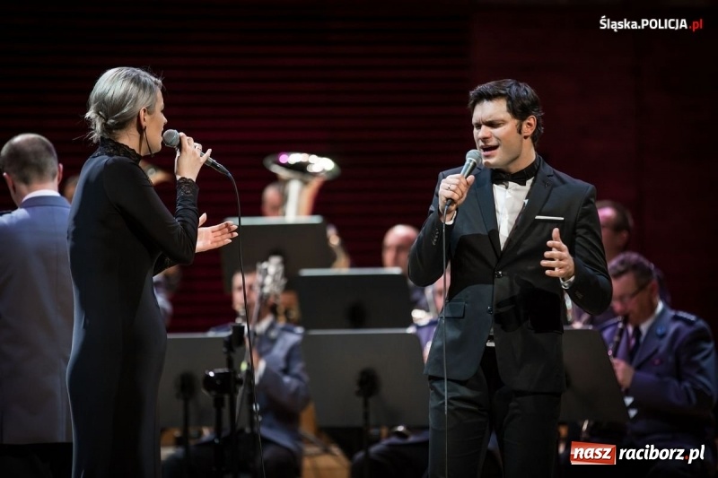 Zdjęcie w galerii na portalu naszraciborz.pl: Wyjątkowy koncert policyjnych muzyków w NOSPR wiadomości z regionu
