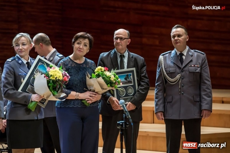 Zdjęcie w galerii na portalu naszraciborz.pl: Wyjątkowy koncert policyjnych muzyków w NOSPR wiadomości z regionu