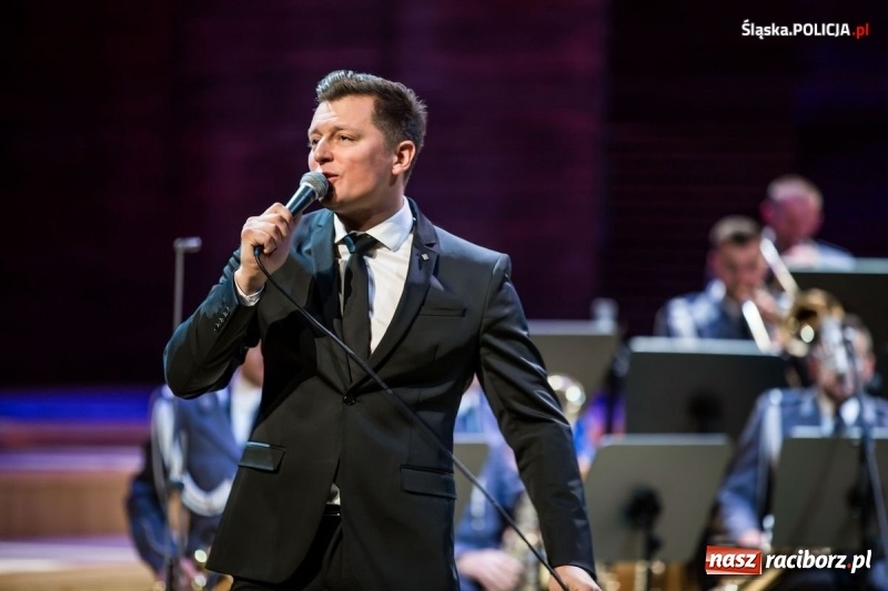 Zdjęcie w galerii na portalu naszraciborz.pl: Wyjątkowy koncert policyjnych muzyków w NOSPR wiadomości z regionu