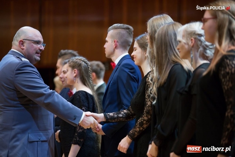 Zdjęcie w galerii na portalu naszraciborz.pl: Wyjątkowy koncert policyjnych muzyków w NOSPR wiadomości z regionu