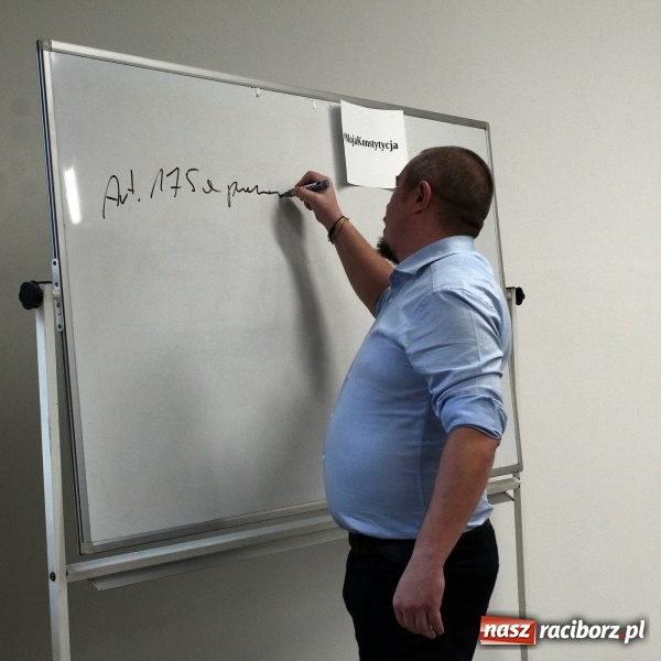 Zdjęcie w galerii na portalu naszraciborz.pl: Tydzień Konstytucyjny w ZSO nr 1 w Raciborzu wiadomości z regionu