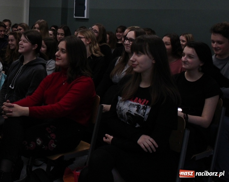 Zdjęcie w galerii na portalu naszraciborz.pl: Tydzień Konstytucyjny w ZSO nr 1 w Raciborzu wiadomości z regionu