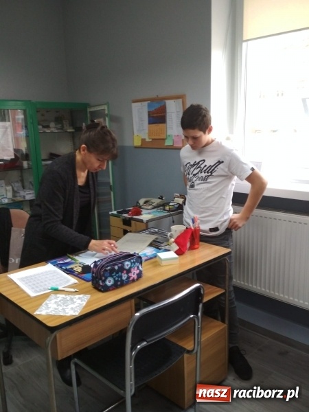 Zdjęcie w galerii na portalu naszraciborz.pl: Światowy Dzień Rzucania Palenia w ZSOMS w Raciborzu wiadomości z regionu