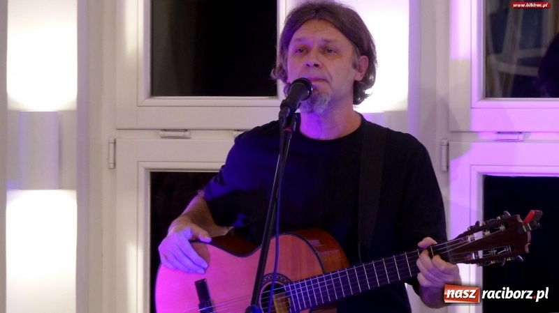 Zdjęcie w galerii na portalu naszraciborz.pl: Największa jest miłość. Rozstrzygnięcie V edycji konkursu literackiego w MiPBP wiadomości z regionu