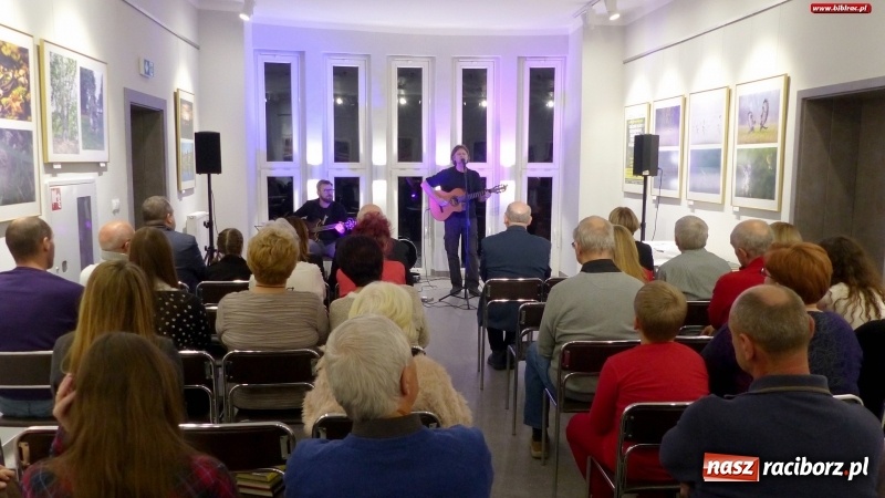 Zdjęcie w galerii na portalu naszraciborz.pl: Największa jest miłość. Rozstrzygnięcie V edycji konkursu literackiego w MiPBP wiadomości z regionu