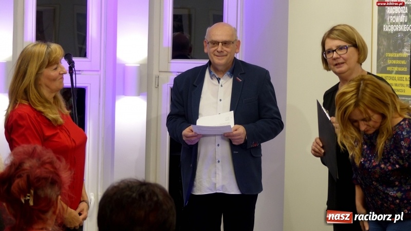 Zdjęcie w galerii na portalu naszraciborz.pl: Największa jest miłość. Rozstrzygnięcie V edycji konkursu literackiego w MiPBP wiadomości z regionu