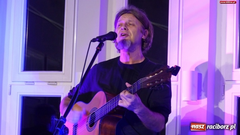 Zdjęcie w galerii na portalu naszraciborz.pl: Największa jest miłość. Rozstrzygnięcie V edycji konkursu literackiego w MiPBP wiadomości z regionu