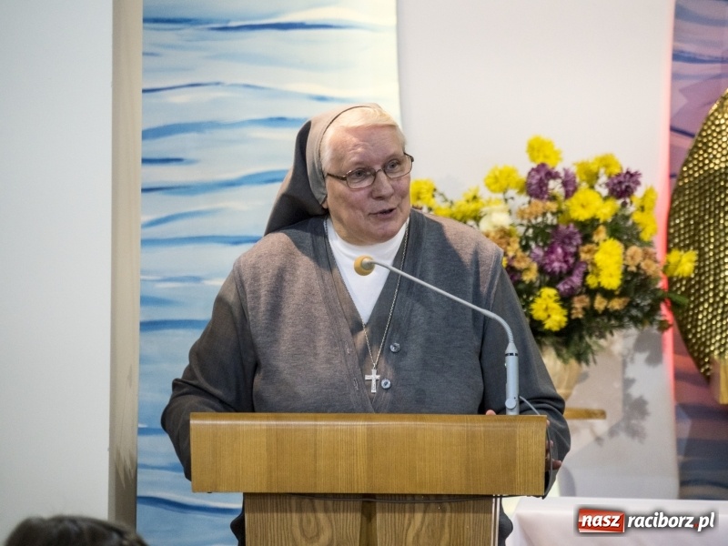 Zdjęcie w galerii na portalu naszraciborz.pl: Obchody Dnia Pracownika Socjalnego w Pogrzebieniu wiadomości z regionu