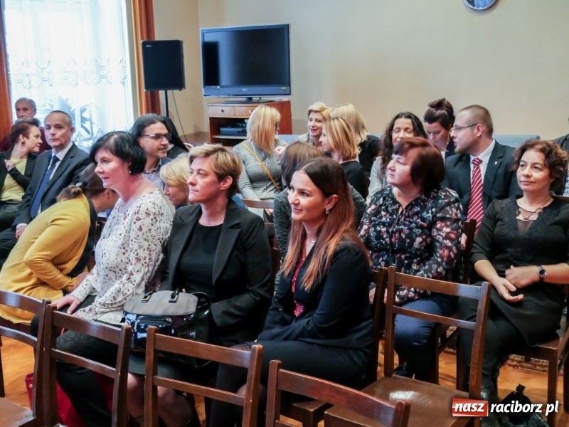 Zdjęcie w galerii na portalu naszraciborz.pl: Obchody Dnia Pracownika Socjalnego w Pogrzebieniu wiadomości z regionu