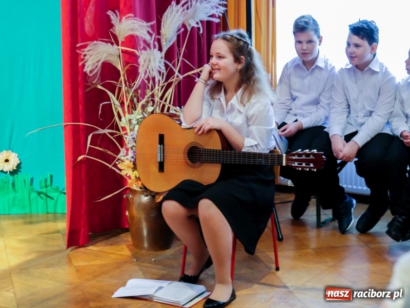 Zdjęcie w galerii na portalu naszraciborz.pl: Obchody Dnia Pracownika Socjalnego w Pogrzebieniu wiadomości z regionu