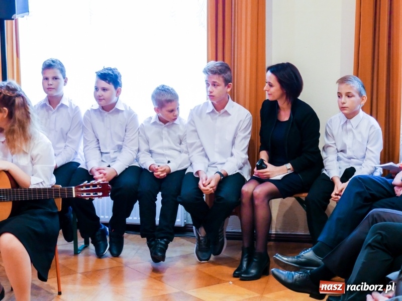 Zdjęcie w galerii na portalu naszraciborz.pl: Obchody Dnia Pracownika Socjalnego w Pogrzebieniu wiadomości z regionu