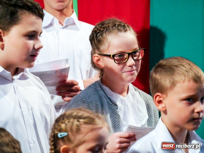 Zdjęcie w galerii na portalu naszraciborz.pl: Obchody Dnia Pracownika Socjalnego w Pogrzebieniu wiadomości z regionu