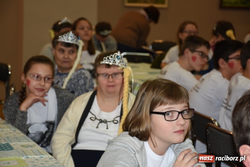 Zdjęcie w galerii na portalu naszraciborz.pl: Święto pieczonego ciasteczka w Tworkowie wiadomości z regionu