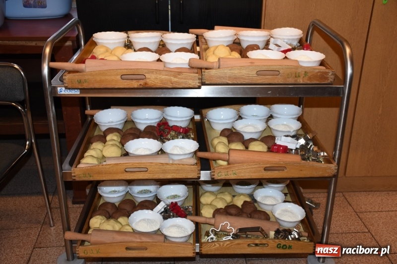 Zdjęcie w galerii na portalu naszraciborz.pl: Święto pieczonego ciasteczka w Tworkowie wiadomości z regionu