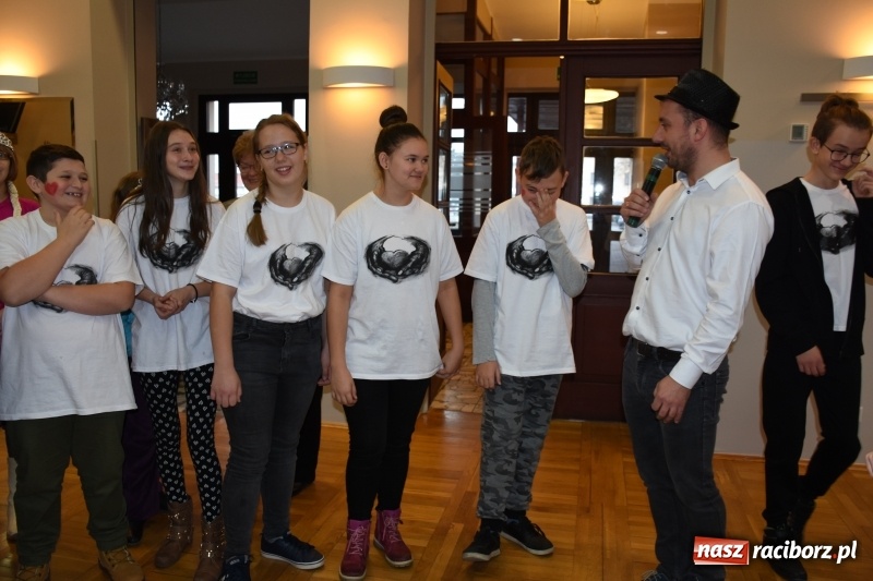 Zdjęcie w galerii na portalu naszraciborz.pl: Święto pieczonego ciasteczka w Tworkowie wiadomości z regionu