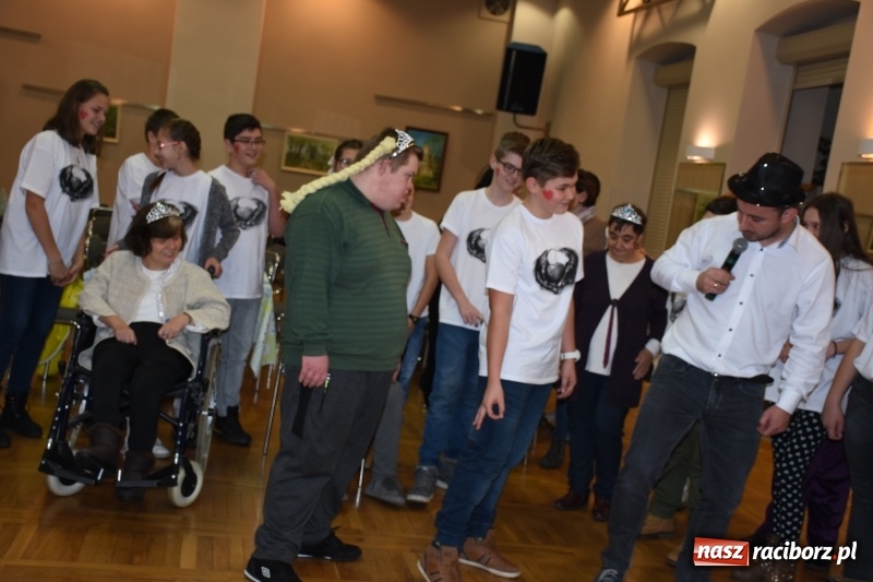 Zdjęcie w galerii na portalu naszraciborz.pl: Święto pieczonego ciasteczka w Tworkowie wiadomości z regionu