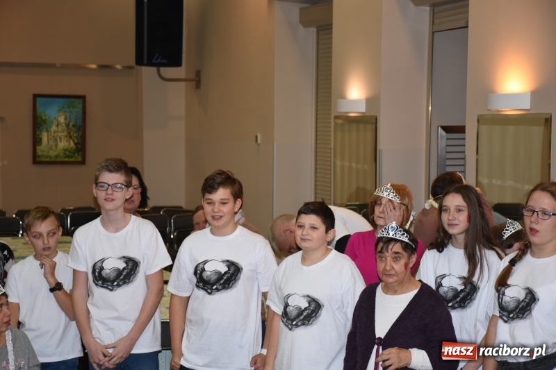 Zdjęcie w galerii na portalu naszraciborz.pl: Święto pieczonego ciasteczka w Tworkowie wiadomości z regionu