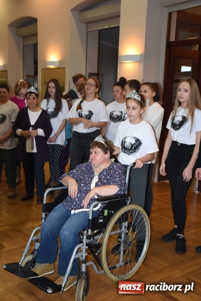 Zdjęcie w galerii na portalu naszraciborz.pl: Święto pieczonego ciasteczka w Tworkowie wiadomości z regionu