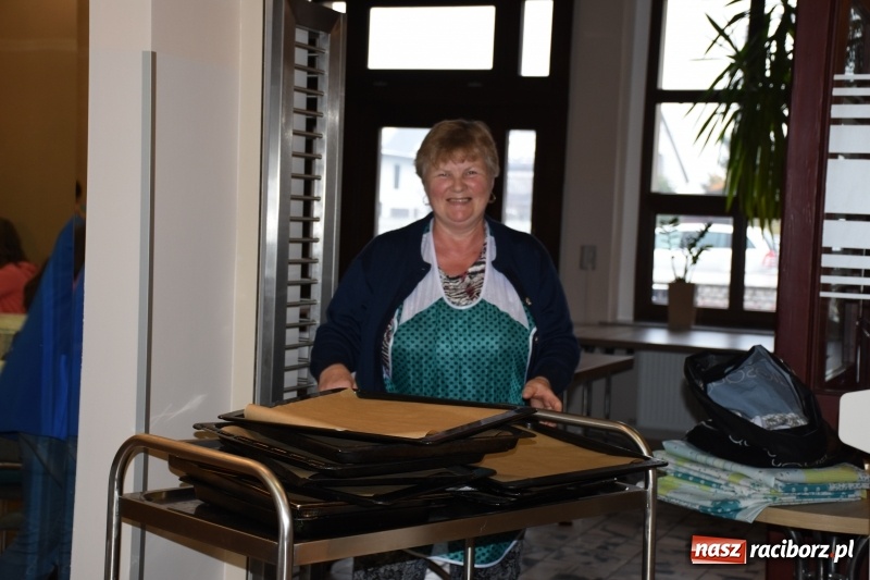 Zdjęcie w galerii na portalu naszraciborz.pl: Święto pieczonego ciasteczka w Tworkowie wiadomości z regionu