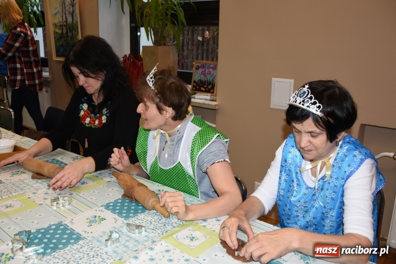 Zdjęcie w galerii na portalu naszraciborz.pl: Święto pieczonego ciasteczka w Tworkowie wiadomości z regionu