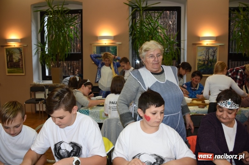 Zdjęcie w galerii na portalu naszraciborz.pl: Święto pieczonego ciasteczka w Tworkowie wiadomości z regionu