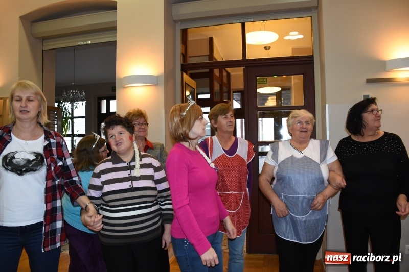 Zdjęcie w galerii na portalu naszraciborz.pl: Święto pieczonego ciasteczka w Tworkowie wiadomości z regionu