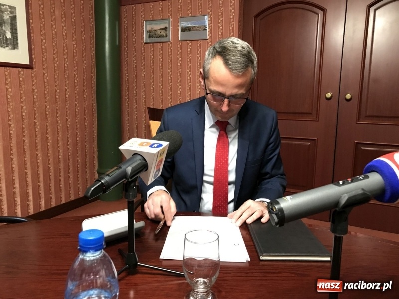 Zdjęcie w galerii na portalu naszraciborz.pl: Nic za swoje! Prezydent Dariusz Polowy określił cel swoich działań i odniósł się do pensji  wiadomości z regionu