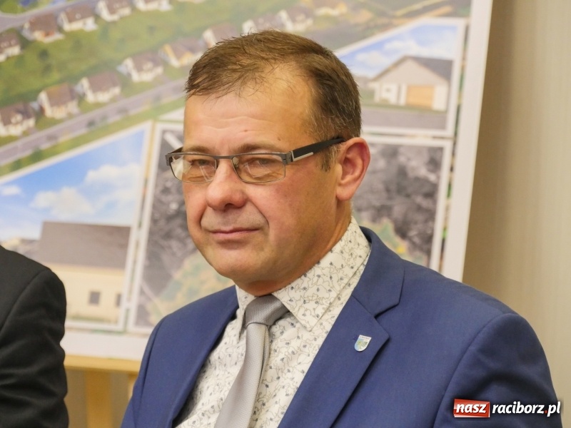 Zdjęcie w galerii na portalu naszraciborz.pl: Rada Gminy Kornowac nowej kadencji rozpoczęła pracę wiadomości z regionu