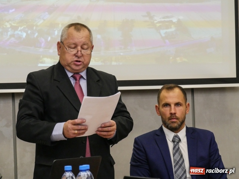 Zdjęcie w galerii na portalu naszraciborz.pl: Rada Gminy Kornowac nowej kadencji rozpoczęła pracę wiadomości z regionu