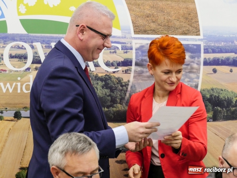 Zdjęcie w galerii na portalu naszraciborz.pl: Rada Gminy Kornowac nowej kadencji rozpoczęła pracę wiadomości z regionu