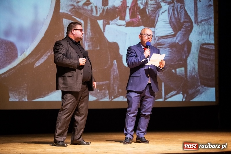 Zdjęcie w galerii na portalu naszraciborz.pl: Od królestwa wina do ruiny. Winiarnia Przyszkowskiego po premierze wiadomości z regionu