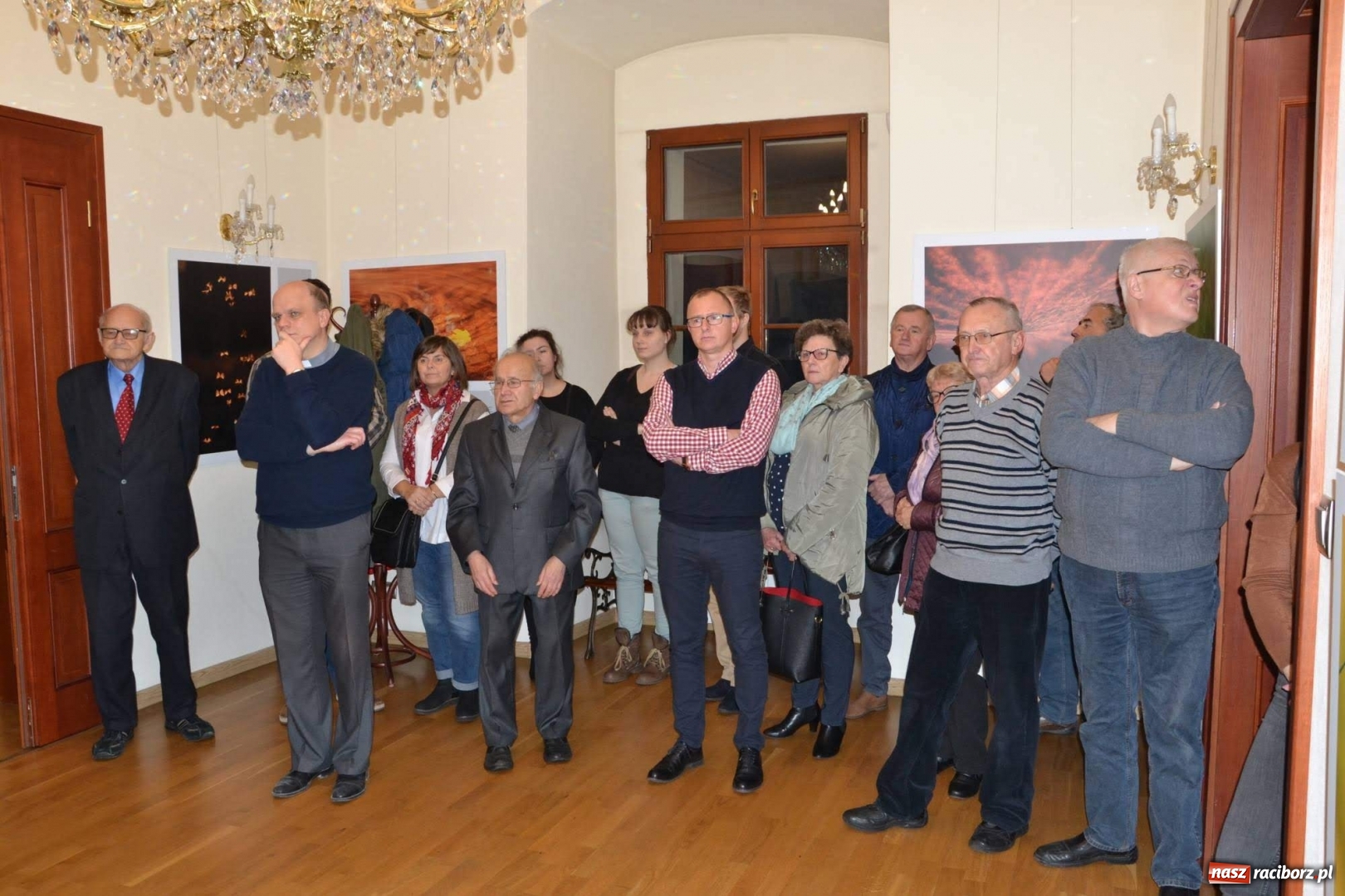 Zdjęcie w galerii na portalu naszraciborz.pl: Gabloty pamięci. Nowa wystawa na zamku od Stowarzyszenia ODRA 1945  wiadomości z regionu