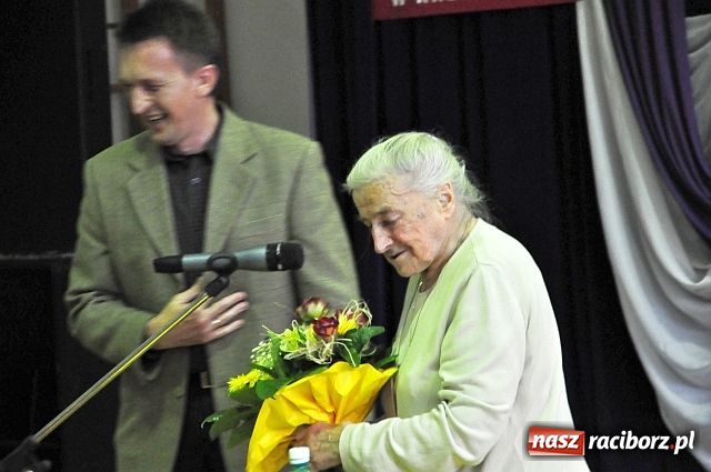 Zdjęcie w galerii na portalu naszraciborz.pl: Na wieczność trzeba zarobić... wiadomości z regionu