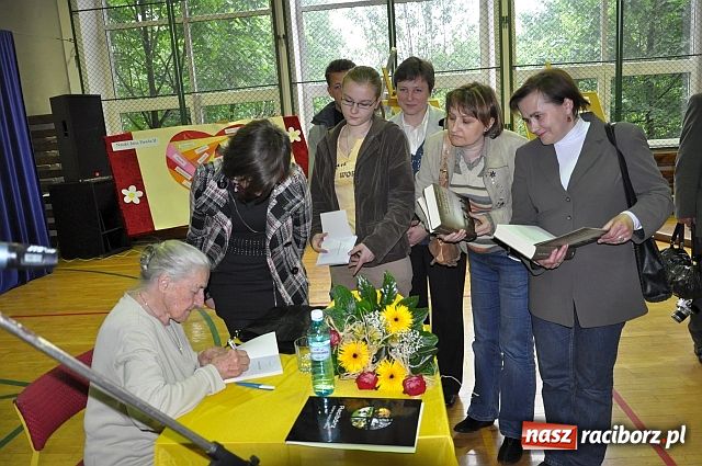 Zdjęcie w galerii na portalu naszraciborz.pl: Na wieczność trzeba zarobić... wiadomości z regionu