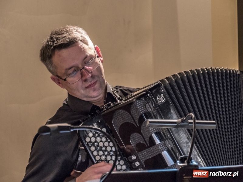 Zdjęcie w galerii na portalu naszraciborz.pl: Raciborski konkurs akordeonowy. Amalgalis na finał  wiadomości z regionu