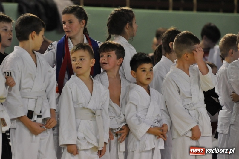 Zdjęcie w galerii na portalu naszraciborz.pl: Ogólnopolska liga dzieci i młodzieży w ju-jitsu na matach w Kuźni Raciborskiej wiadomości z regionu