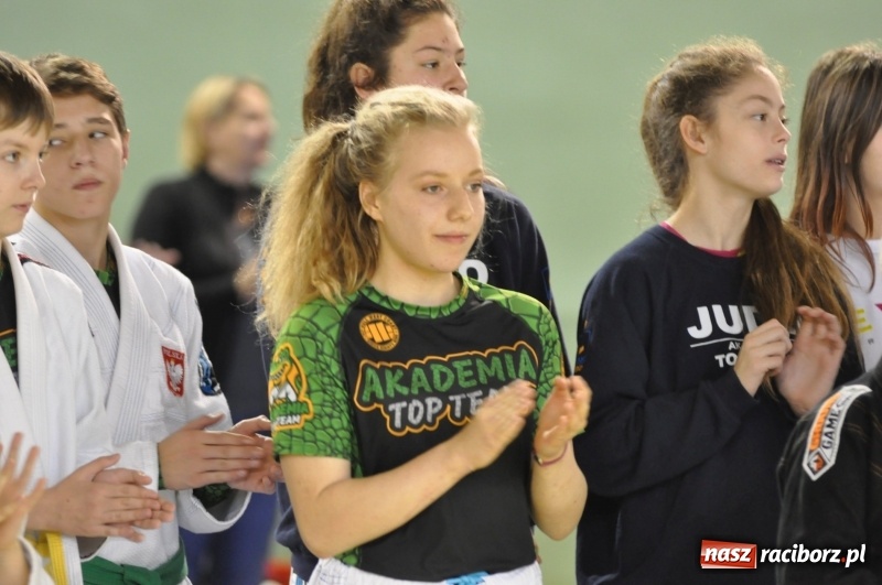 Zdjęcie w galerii na portalu naszraciborz.pl: Ogólnopolska liga dzieci i młodzieży w ju-jitsu na matach w Kuźni Raciborskiej wiadomości z regionu