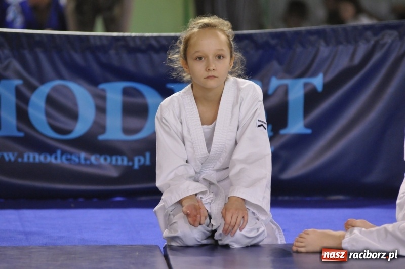 Zdjęcie w galerii na portalu naszraciborz.pl: Ogólnopolska liga dzieci i młodzieży w ju-jitsu na matach w Kuźni Raciborskiej wiadomości z regionu