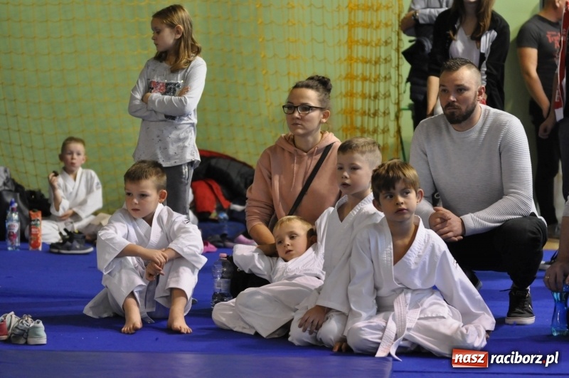 Zdjęcie w galerii na portalu naszraciborz.pl: Ogólnopolska liga dzieci i młodzieży w ju-jitsu na matach w Kuźni Raciborskiej wiadomości z regionu