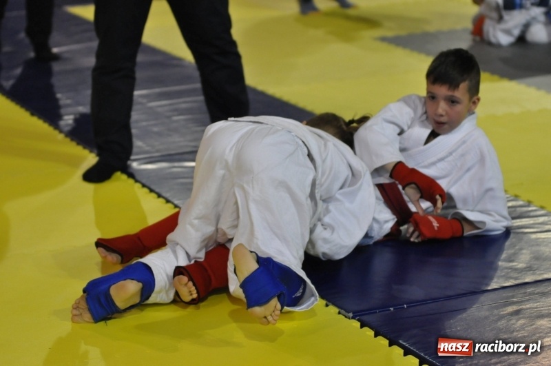 Zdjęcie w galerii na portalu naszraciborz.pl: Ogólnopolska liga dzieci i młodzieży w ju-jitsu na matach w Kuźni Raciborskiej wiadomości z regionu
