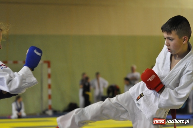 Zdjęcie w galerii na portalu naszraciborz.pl: Ogólnopolska liga dzieci i młodzieży w ju-jitsu na matach w Kuźni Raciborskiej wiadomości z regionu