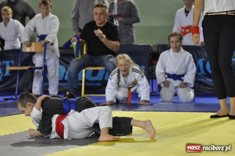 Zdjęcie w galerii na portalu naszraciborz.pl: Ogólnopolska liga dzieci i młodzieży w ju-jitsu na matach w Kuźni Raciborskiej wiadomości z regionu
