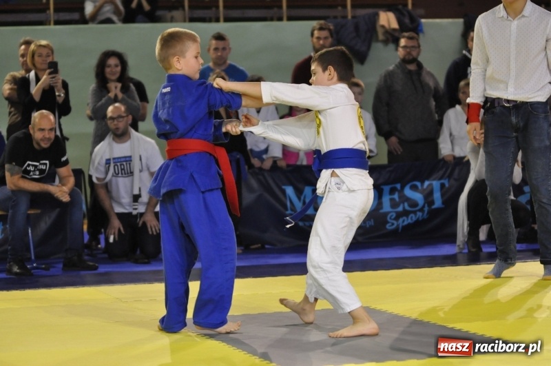 Zdjęcie w galerii na portalu naszraciborz.pl: Ogólnopolska liga dzieci i młodzieży w ju-jitsu na matach w Kuźni Raciborskiej wiadomości z regionu