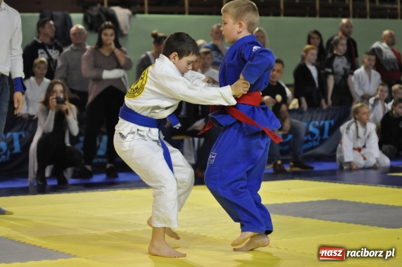 Zdjęcie w galerii na portalu naszraciborz.pl: Ogólnopolska liga dzieci i młodzieży w ju-jitsu na matach w Kuźni Raciborskiej wiadomości z regionu