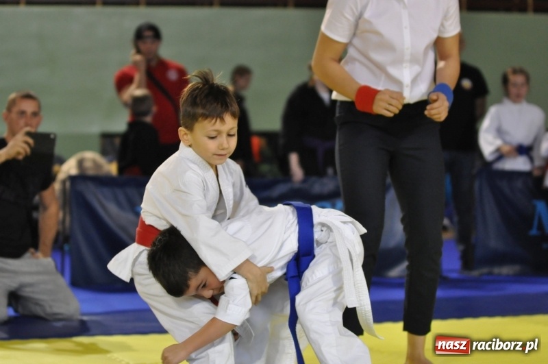 Zdjęcie w galerii na portalu naszraciborz.pl: Ogólnopolska liga dzieci i młodzieży w ju-jitsu na matach w Kuźni Raciborskiej wiadomości z regionu