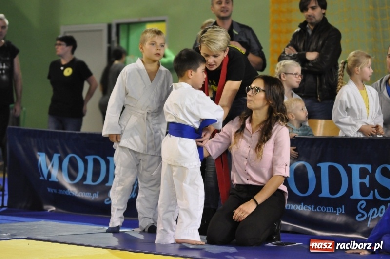 Zdjęcie w galerii na portalu naszraciborz.pl: Ogólnopolska liga dzieci i młodzieży w ju-jitsu na matach w Kuźni Raciborskiej wiadomości z regionu