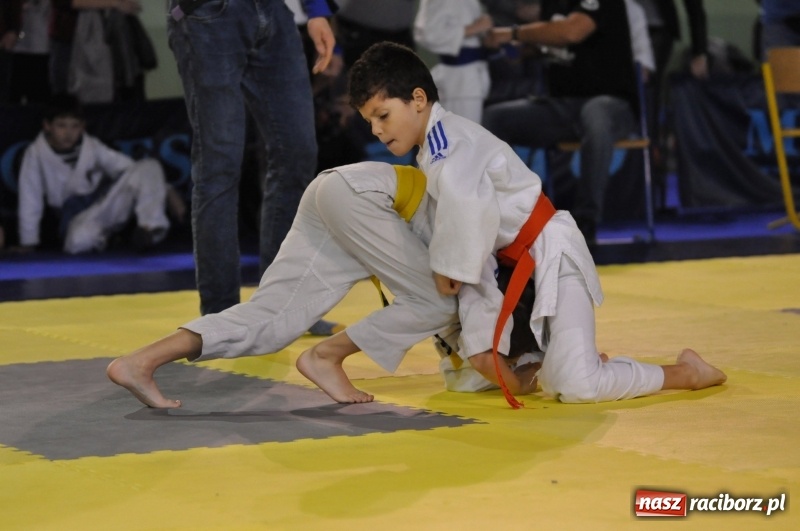 Zdjęcie w galerii na portalu naszraciborz.pl: Ogólnopolska liga dzieci i młodzieży w ju-jitsu na matach w Kuźni Raciborskiej wiadomości z regionu